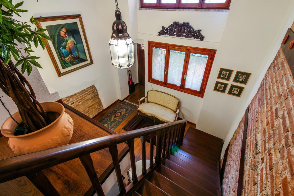 Al Cortiletto Hotell Reggio di Calabria Rum bild